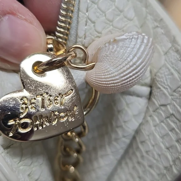 {Betsey Johnson} "Plenty of Fish in the Seas" Crossbody Bag - Picture 13 of 17